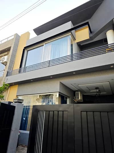 Brand New 5 Marla Upper Portion for Rent in Citi Housing Sialkot - Separate Entrance