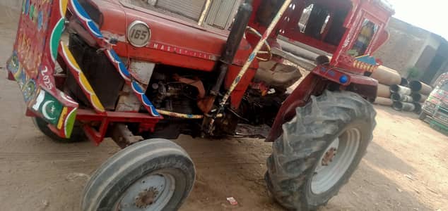 Massey Ferguson 165 model 1977