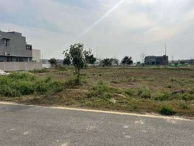 10 Marla Plot Block Z-3, Plot 840, DHA Phase 8 Ivy Green, 100 ft Road Facing 2 Kanal