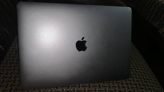 Macbook pro 2017 16/512