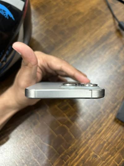 Apple iPhone 15 Pro Max JV