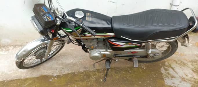 Honda CG125 For sale 16model is good condition .