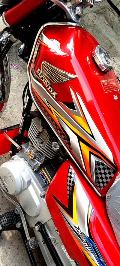 O3OO7896O65/FULLY LUSH~ 2O5OOO~HONDA CG 125 MODEL 2O25