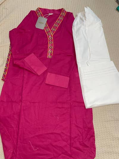 dresses / ladies suit / 2pc 3pc lawn suit / printed lawn dresses