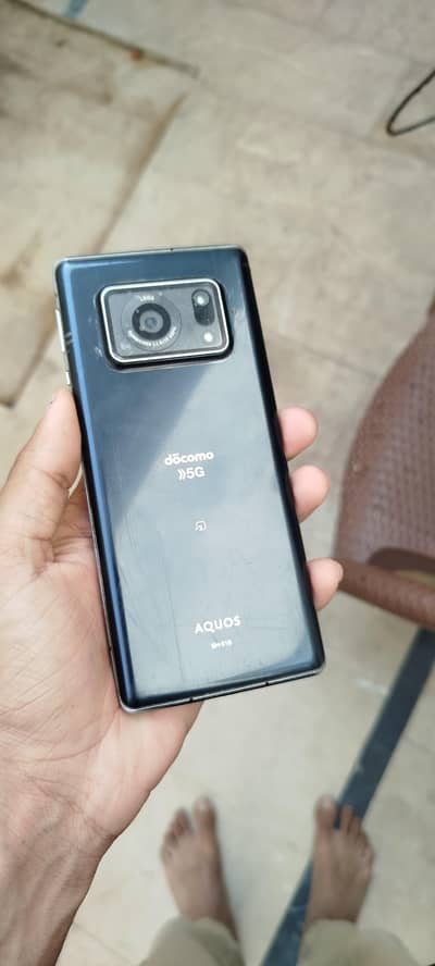 Sharp aquos r6 |12ram 128storage|Snapdragon 888|Official pta approved