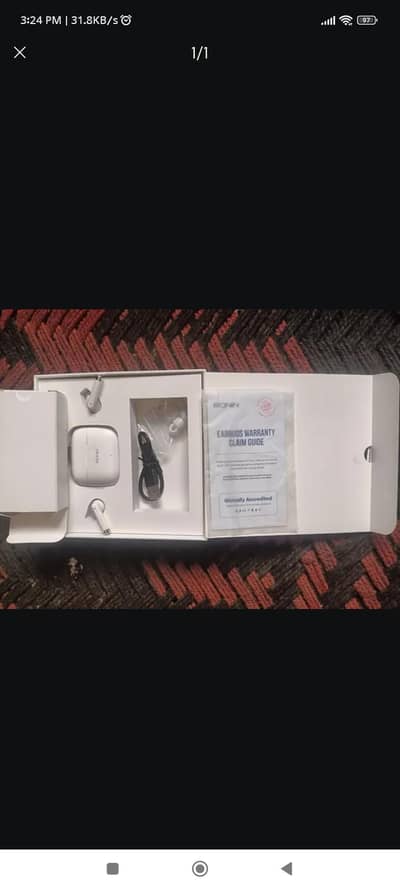 Ronin earbuds. only 1 week used.  with accessories.