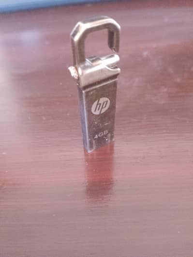 HP 4GB USB Flash Drive – Metal Body