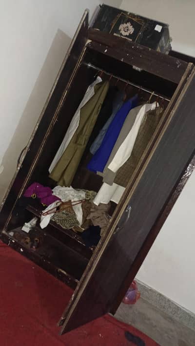 Drasing alamari for sale size 7/5 UV sheet s tyar kiyaai h. . price 8000