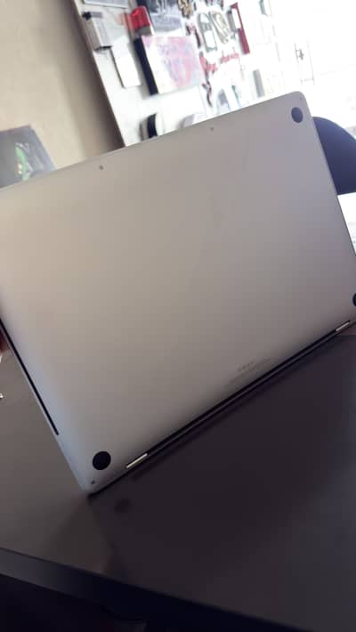 Macbook Pro 2019 ( 16inches )