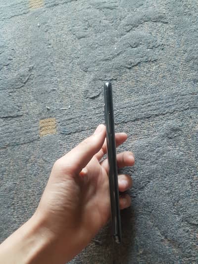 10/10 condition with pop up camera patch ha