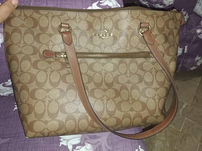 coach hand bag