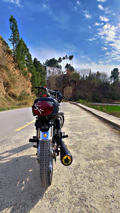 Honda cg 125 2016 model double saman Punjab number 10/8 condition