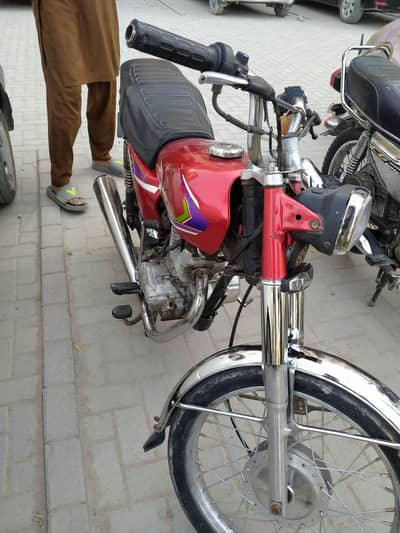 united 125 2018  03343978137