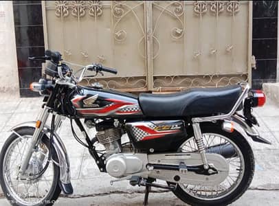 Honda 125 2023 or 2024 model  condition 10 by 9