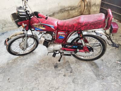 yamaha yb100cc good condition  complete documents
