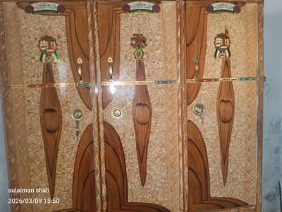 “Urgent Sale – 3 Door silver Almari Wardrobe (Good Condition)”