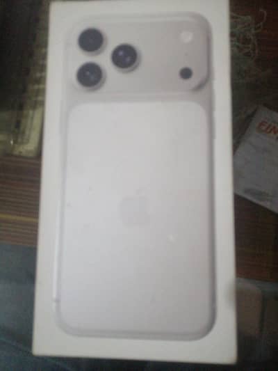 17 pro max 256 gb. whiye non pta