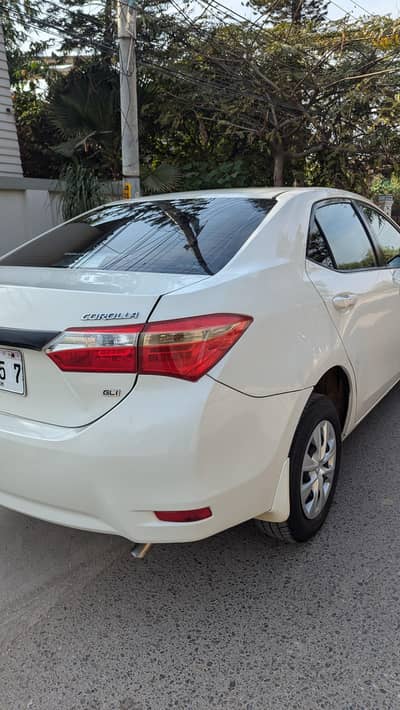 Toyota Corolla GLI 2017 | 1st Owner | Bumper To Bumper Genuine