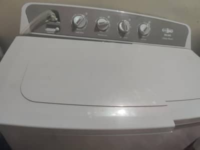 washing &dryer machine in good condition for sale