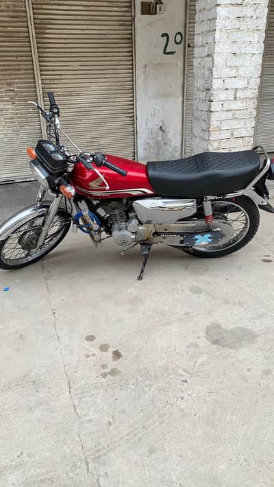 Honda CG125 2019 Self Start – Fresh Condition – Peshawar Registered