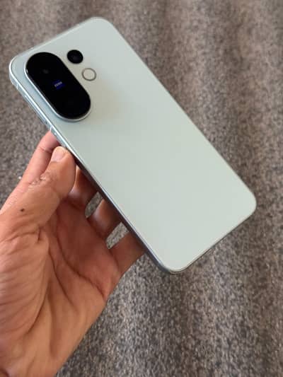 Vivo X200 FE 11 Month Warranty Complete Box Like New