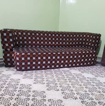 Beautiful Sofa Come bed