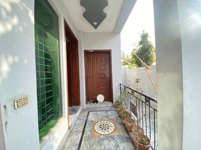 GAS Available Separate Meter Modern Marble Floor Lower Portion Avail For Rent