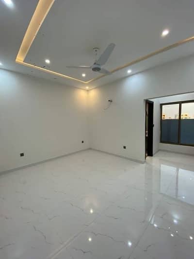 Ready to move 250 sq yd 4 & 5 Bedroom DDL Luxury Villa FOR SALE. Only 4 km from Main Entrance of BTK. Near GRAND MOSQUE, A-Plus Quality Construction.