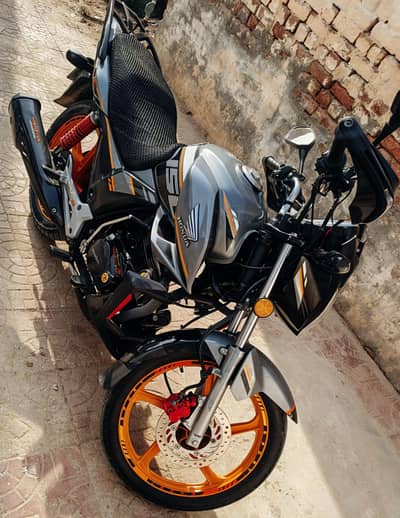 Honda cb150f contact & WhatsApp 03401001892