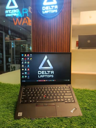 Lenovo X1 Carbon Gen 8 | i5-10th Gen | 16GB Ram and 256GB SSD | FHD