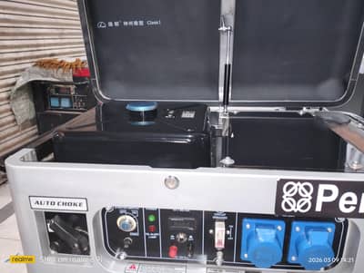 PARKINS 11KVA SOUNDN PROUF UK GENUINE SET AVAILABLE.