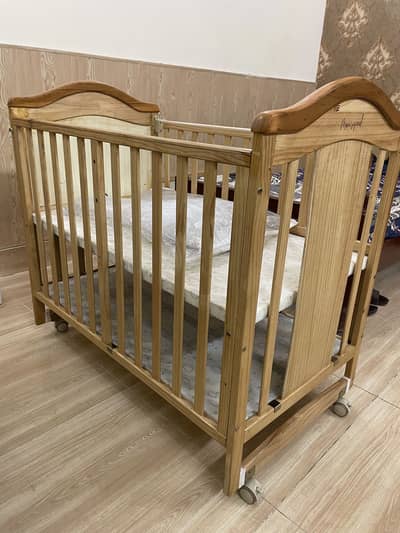 Baby Cot Bed - Moms Squad Zubaidas