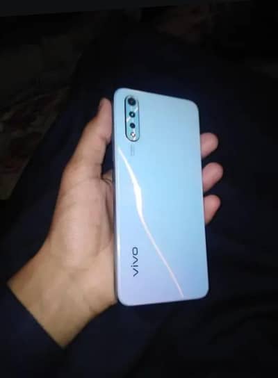 Vivo S1