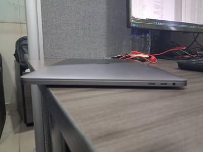 Mac book pro 2019,13 inch