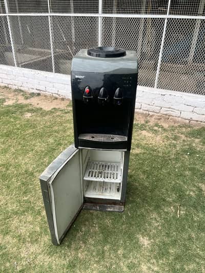 Orient water dispenser