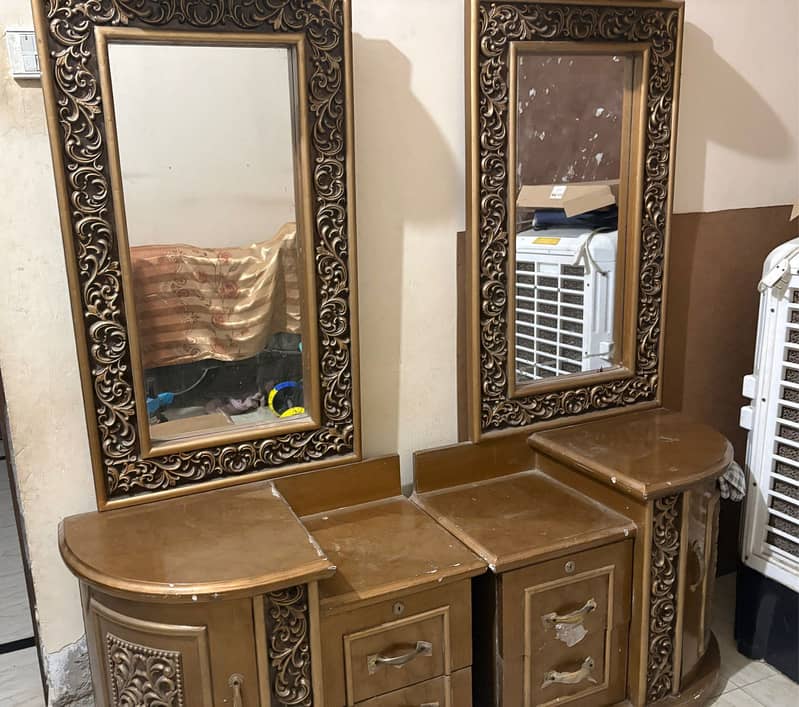 Dressing plus side tables 1