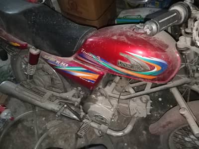 UNITED 100 2018 MODEL NO REGISTERED 2 SALL SAY GHAR KAHRA HY KOI KAAM