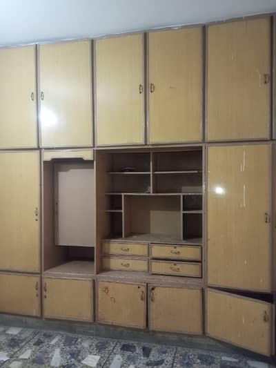 Saprit upper poction available for rent in azim colony range road Rwp