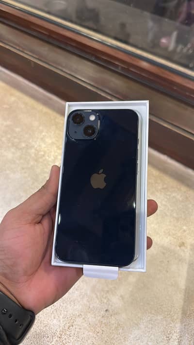 iPhone 13 factory unlock