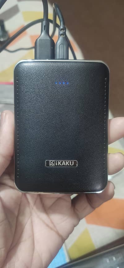 Kikaku 8000mah powerbank with light