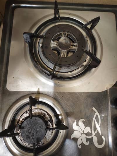 stove with 3 burners