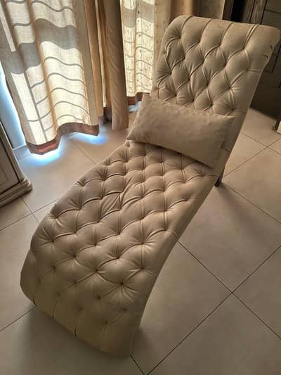 sofa recliner in deewan style