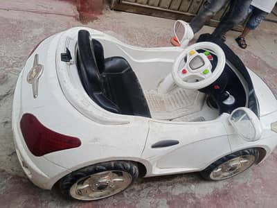 charging racing car condition 10/10