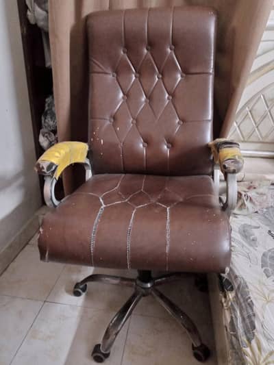 Boss Office Chair For Sell