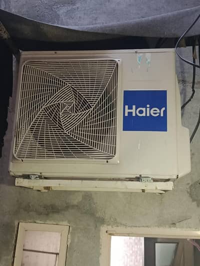 Haier 1.5 Ton DC inverter