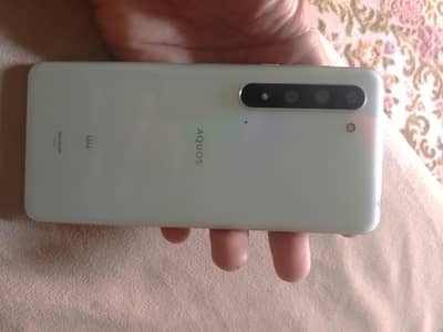 Aqous R5  10 By 10.12 GB Ram . 265 GB Momery all ok Non PTA