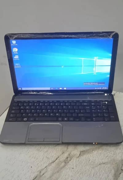 Toshiba laptop Core 15 3rd Generation 4GB RAM 500GB hard