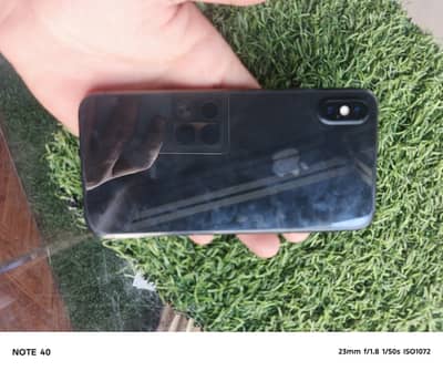 i phone X 256 gb box bhii saat ha