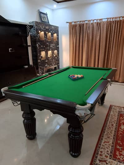Snooker table with all accessories (7 by 4)