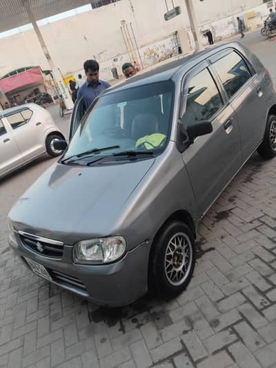 Suzuki Alto vxr location Gujarat city using all ok all Punjab registed